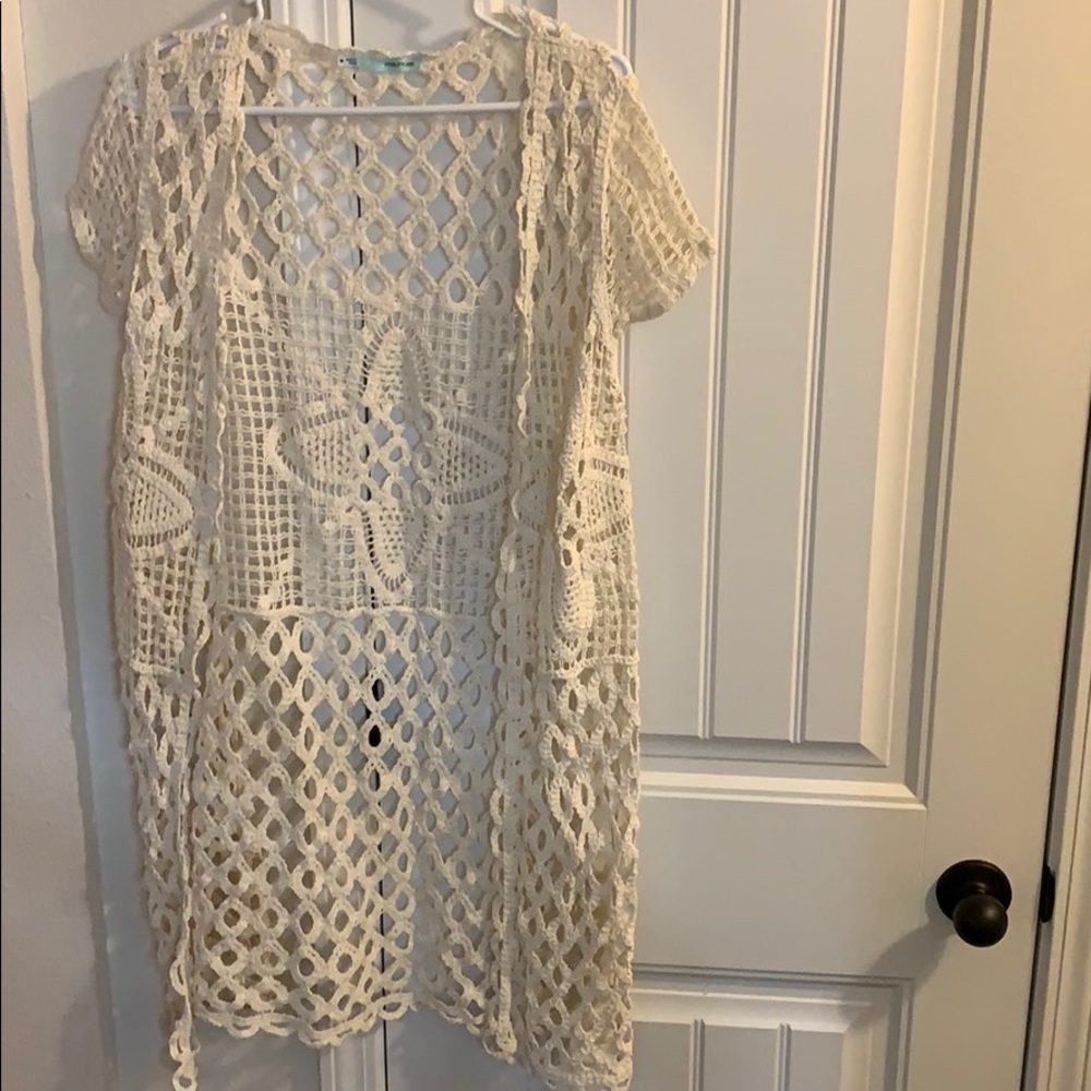 Maurices macrome shawl in creme